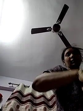 Snapshot of samitasharma chatting on October 2025 09:46:01 PM samitasharma online show from October 2025 09:46:01 PM