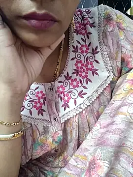 Snapshot of samitasharma chatting on October 2025 12:26:01 AM samitasharma online show from October 2025 12:26:01 AM