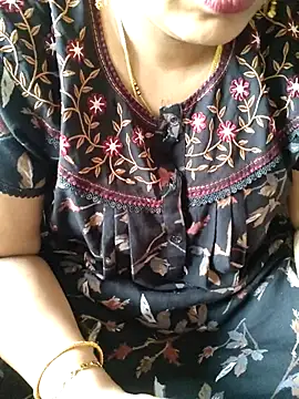 Snapshot of samitasharma chatting on October 2025 05:31:01 AM samitasharma online show from October 2025 05:31:01 AM