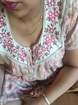 Snapshot of samitasharma chatting on November 2025 04:01:02 AM samitasharma online show from November 2025 04:01:02 AM