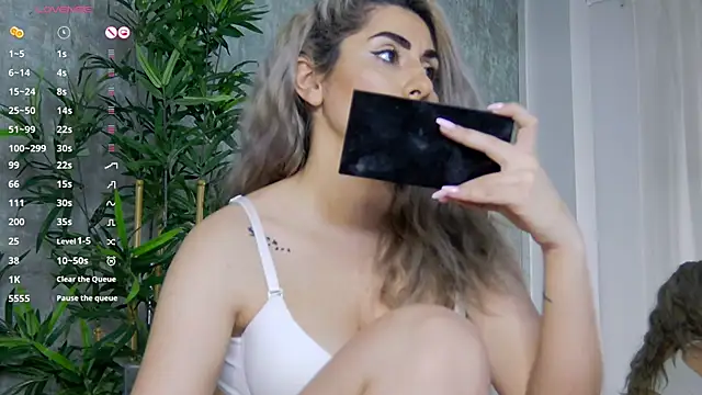 CelineMeyerr online show from March 2025 06:24:01 AM