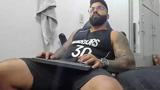 Lyon vach online show from December 2024 09:19:01 PM