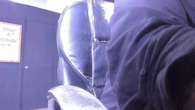 Lyon vach online show from March 2026 10:36:05 PM