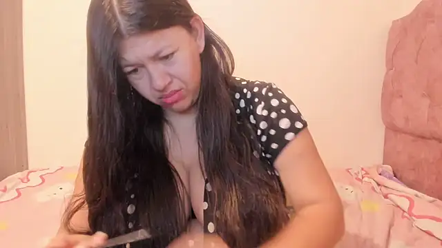 Snapshot of Catherine_tabarezx chatting on June 2026 11:34:01 AM Catherine tabarezx online show from June 2026 11:34:01 AM