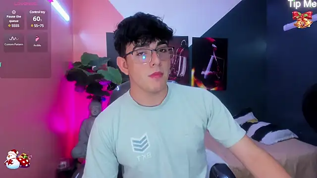 nolan twink1 online show from December 2024 06:09:01 PM