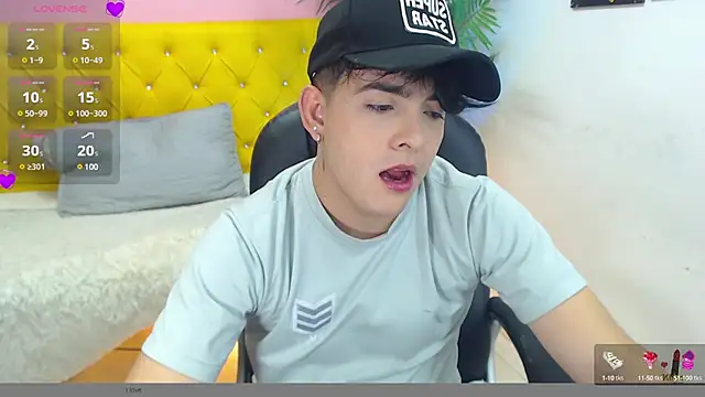 nolan twink1 online show from January 2025 06:18:01 PM