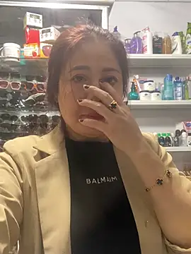 Snapshot of Cesywet chatting on February 2025 02:25:01 AM Cesywet online show from February 2025 02:25:01 AM