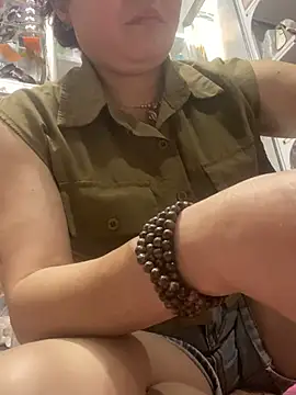 Snapshot of Cesywet chatting on February 2025 06:30:02 AM Cesywet online show from February 2025 06:30:02 AM