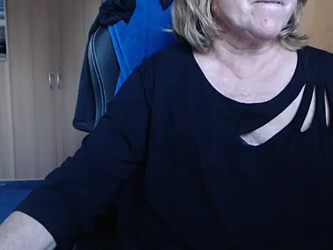 Snapshot of _sunshine__ chatting on May 2026 06:57:02 PM sunshine online show from May 2026 06:57:02 PM
