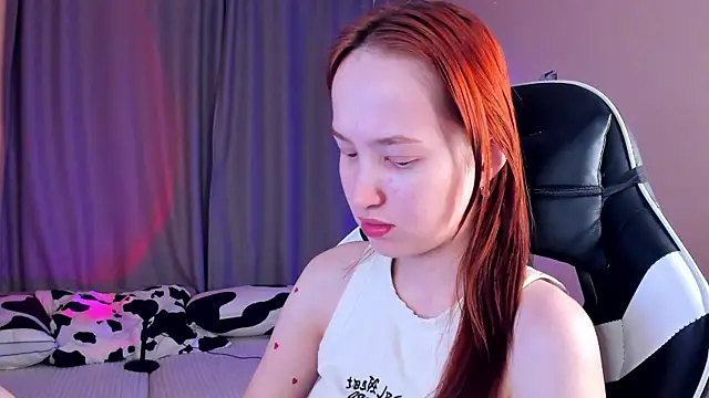 Hakory online show from February 2025 07:52:02 PM