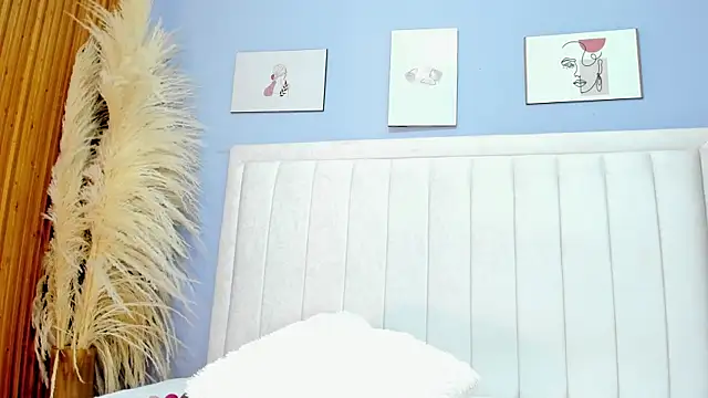 Snapshot of Paula-Brown1 chatting on December 2024 02:57:01 PM Paula-Brown1 online show from December 2024 02:57:01 PM