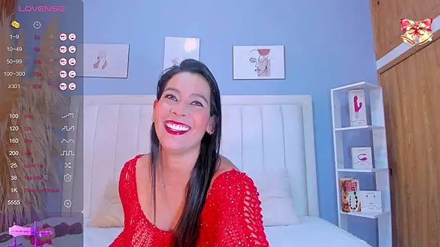 Snapshot of Paula-Brown1 chatting on January 2025 07:17:01 PM Paula-Brown1 online show from January 2025 07:17:01 PM