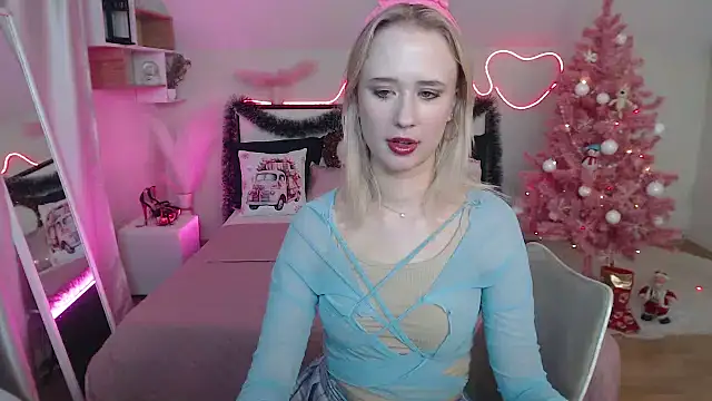 Snapshot of SashaBrooks chatting on January 2025 11:01:02 PM SashaBrooks online show from January 2025 11:01:02 PM