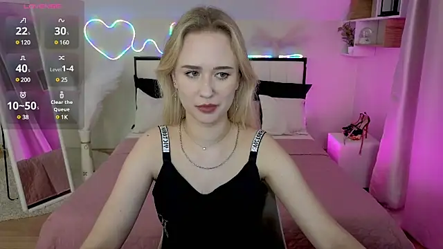 Snapshot of SashaBrooks chatting on February 2025 06:13:01 PM SashaBrooks online show from February 2025 06:13:01 PM