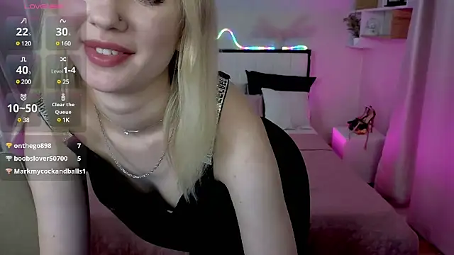 Snapshot of SashaBrooks chatting on February 2025 12:20:02 AM SashaBrooks online show from February 2025 12:20:02 AM