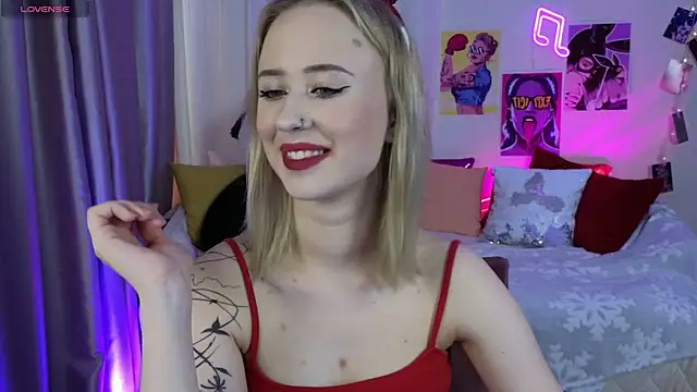 Snapshot of SashaBrooks chatting on October 2025 01:50:02 PM SashaBrooks online show from October 2025 01:50:02 PM