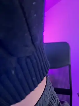 maddy bronw  online show from January 2025 10:30:02 PM