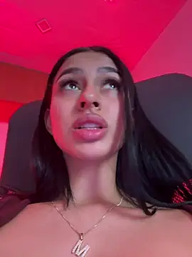 maddy bronw  online show from February 2025 02:37:01 AM