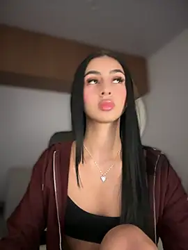 maddy bronw  online show from February 2025 11:36:01 PM