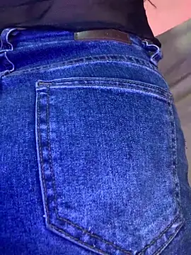 NINA 18 YEARS online show from December 2024 10:23:02 PM