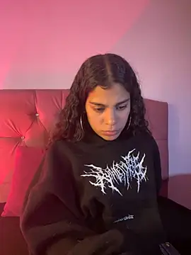 NINA 18 YEARS online show from September 2025 08:46:01 PM