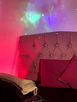 NINA 18 YEARS online show from October 2025 08:39:01 PM