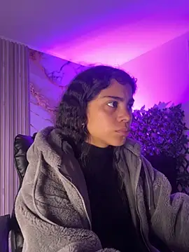 NINA 18 YEARS online show from November 2025 07:52:02 PM