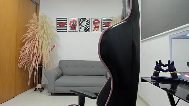 Samanthagax online show from March 2025 09:48:01 PM