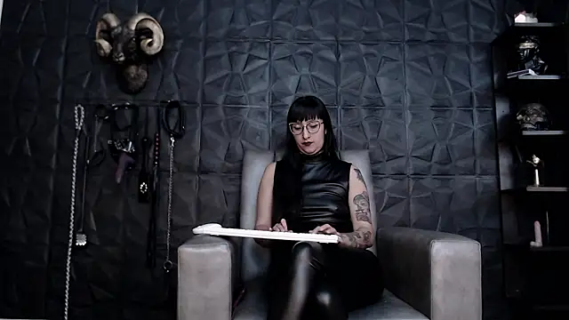 Snapshot of Agata_Darkness chatting on December 2024 03:54:02 PM Agata Darkness online show from December 2024 03:54:02 PM