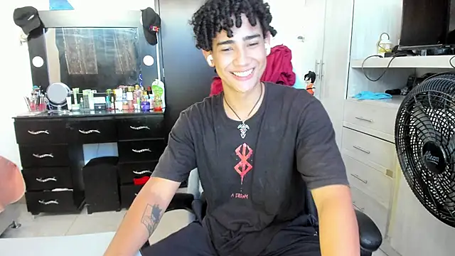 Snapshot of jake_willianss chatting on June 2026 07:23:01 PM jake willianss online show from June 2026 07:23:01 PM