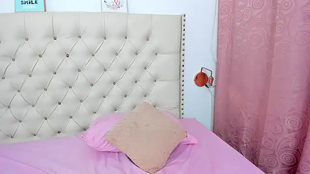 Snapshot of Kim_Eli chatting on February 2025 05:50:02 AM Kim Eli online show from February 2025 05:50:02 AM