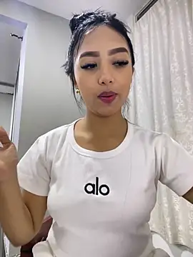 SOPHIACANDY19  online show from December 2024 02:19:01 AM