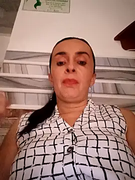 Samantha Sullivan  online show from September 2025 09:38:01 PM