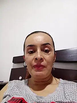 Samantha Sullivan  online show from February 2026 03:32:02 AM