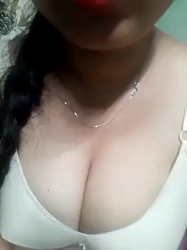 Snapshot of sajida34 chatting on February 2025 12:59:01 AM sajida34 online show from February 2025 12:59:01 AM