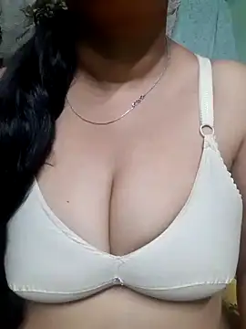 Snapshot of sajida34 chatting on March 2025 12:15:01 AM sajida34 online show from March 2025 12:15:01 AM