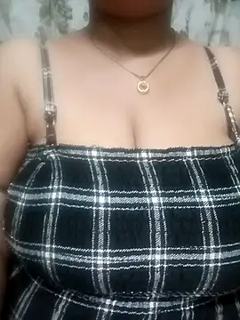 sajida34 online show from October 2025 11:49:01 PM