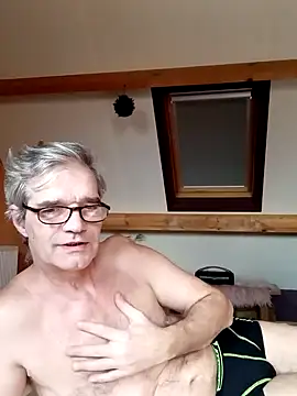 ronny51 online show from December 2024 01:18:02 PM