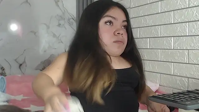 Snapshot of Michelle_Brooks chatting on March 2025 02:40:02 PM Michelle Brooks online show from March 2025 02:40:02 PM