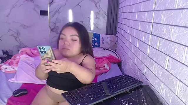 Snapshot of Michelle_Brooks chatting on March 2025 04:26:01 AM Michelle Brooks online show from March 2025 04:26:01 AM