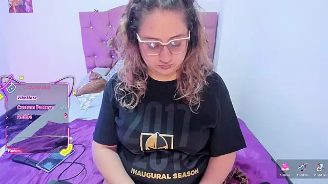 AnnieBigBoobs online show from December 2025 09:10:02 PM