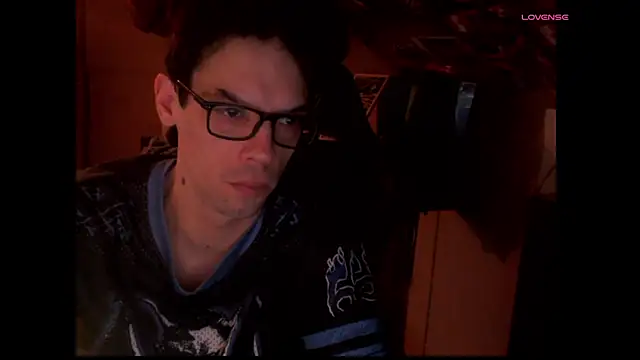 Snapshot of Xbox4200 chatting on May 2026 03:33:02 AM Xbox4200 online show from May 2026 03:33:02 AM