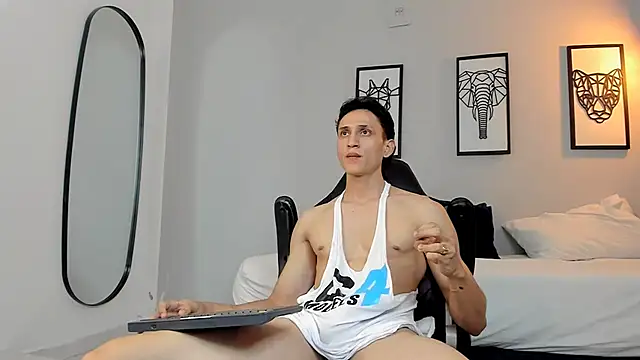 connor twink online show from December 2024 06:57:02 PM