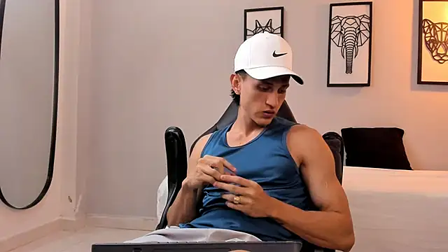connor twink online show from January 2025 11:16:01 PM