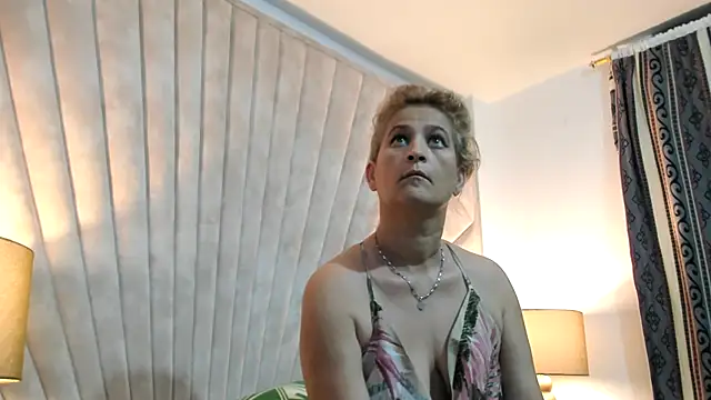 Jade squirtt online show from October 2025 10:27:01 AM