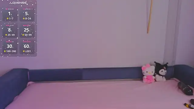 Snapshot of emili_blanc chatting on February 2025 02:50:02 AM emili blanc online show from February 2025 02:50:02 AM
