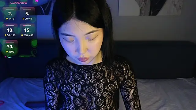 Snapshot of emili_blanc chatting on September 2025 02:35:02 AM emili blanc online show from September 2025 02:35:02 AM