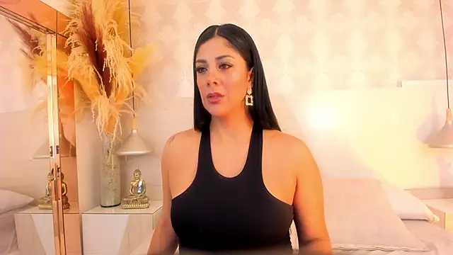 IvannaAnggel online show from October 2025 12:26:02 PM