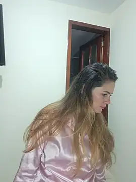 Snapshot of Hanny_24 chatting on February 2025 08:17:01 AM Hanny 24 online show from February 2025 08:17:01 AM