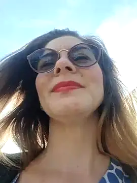 Snapshot of Hanny_24 chatting on March 2025 01:42:01 PM Hanny 24 online show from March 2025 01:42:01 PM